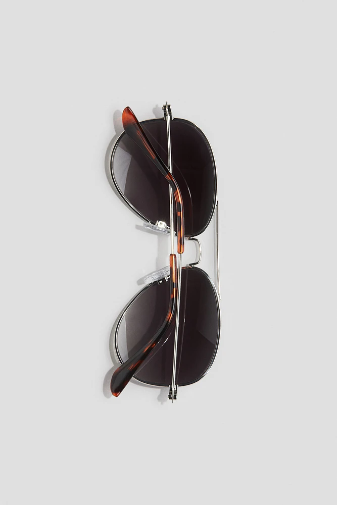 Lunettes de soleil style aviateur