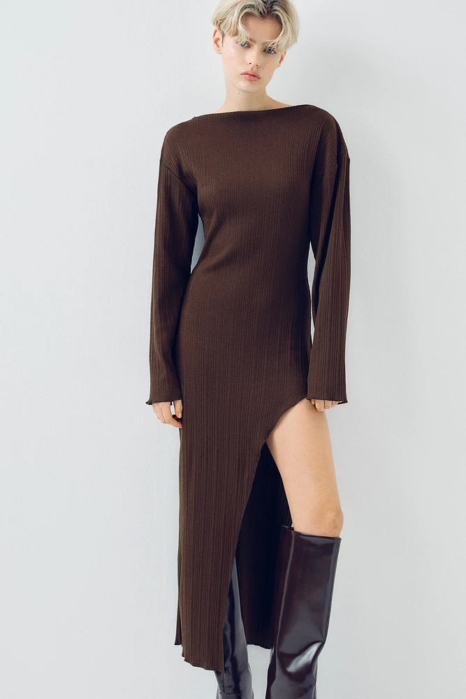 Ribbed asymmetric dress