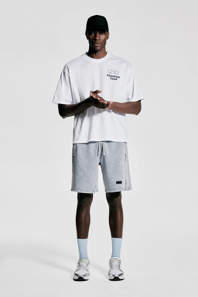 Mid-length sports shorts