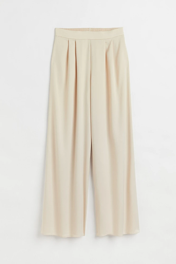 Wide-leg Pants