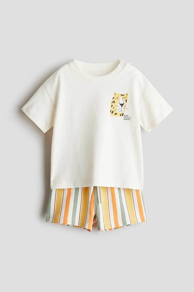 2-Piece T-Shirt and Shorts Set