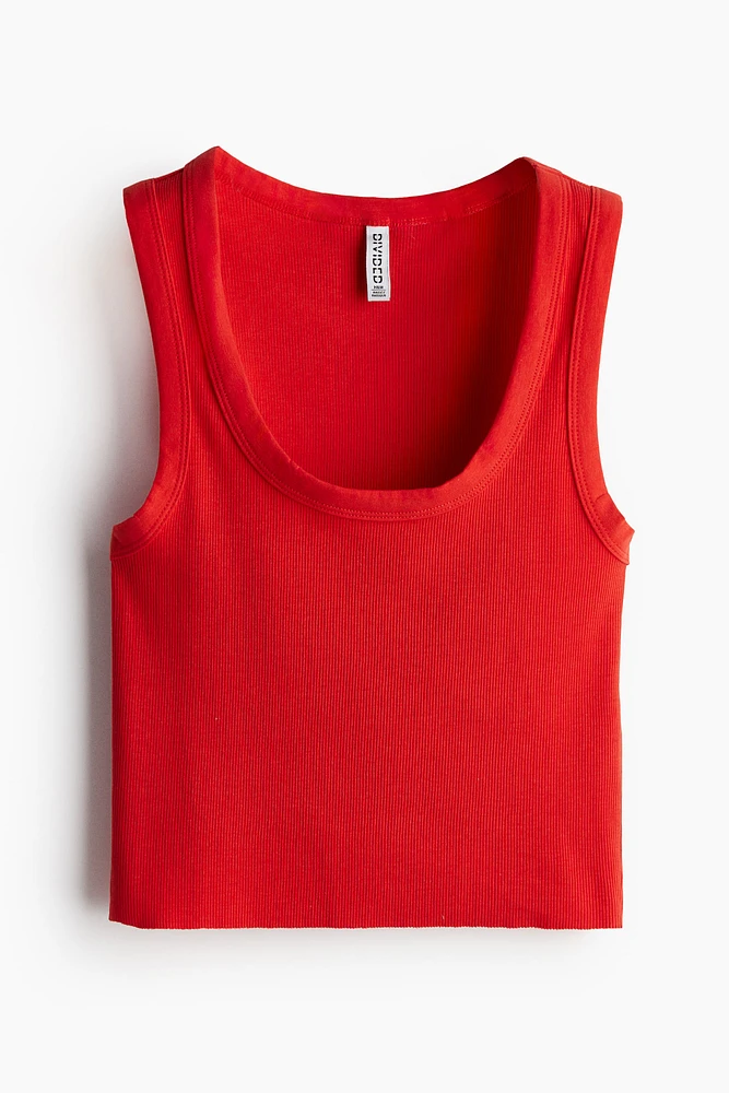 Short Tank Top