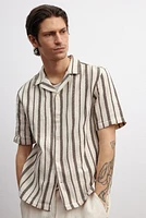 Chemise texturée coupe classique à col cubain