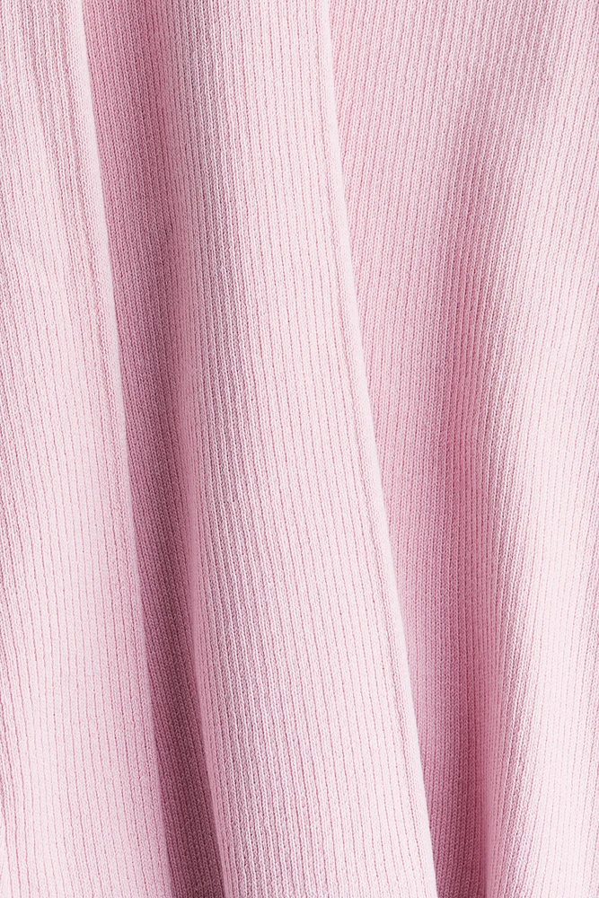 Robe côtelée avec jupe évasée