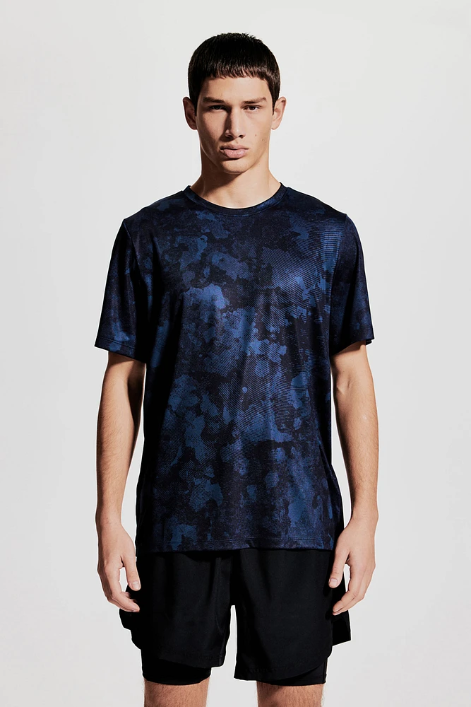 T-shirt de sport coupe classique DryMove🅪