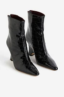 Heeled Pointed-toe Boots