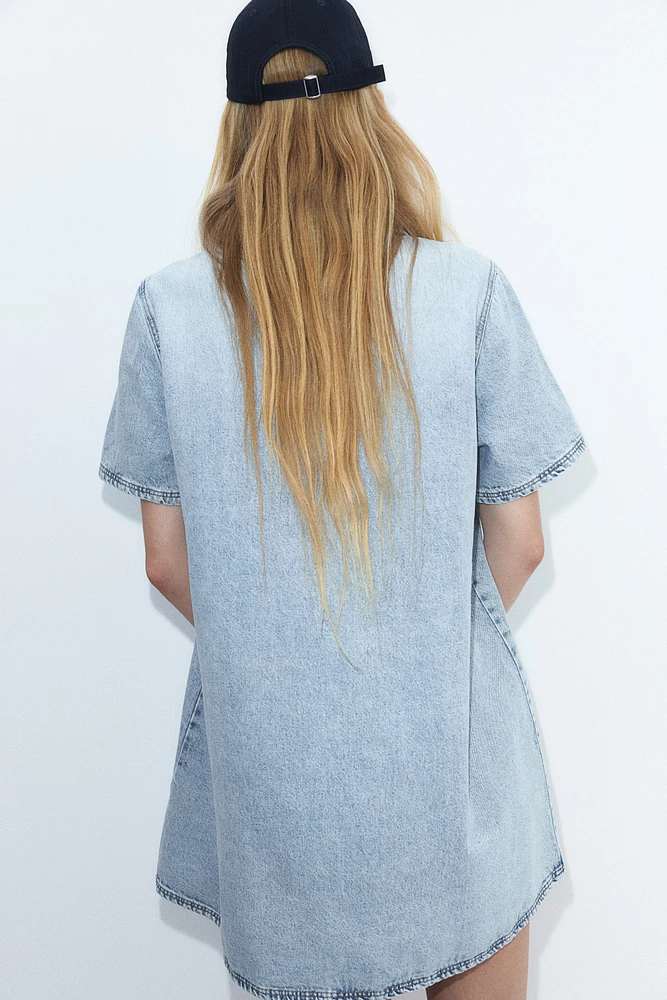 Robe à manches courtes en denim