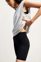 Seamless Shaping Biking Shorts DryMove™