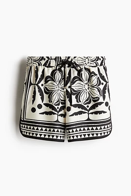 Drawstring Twill Shorts