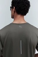 T-shirt de course coupe classique en DryMove™