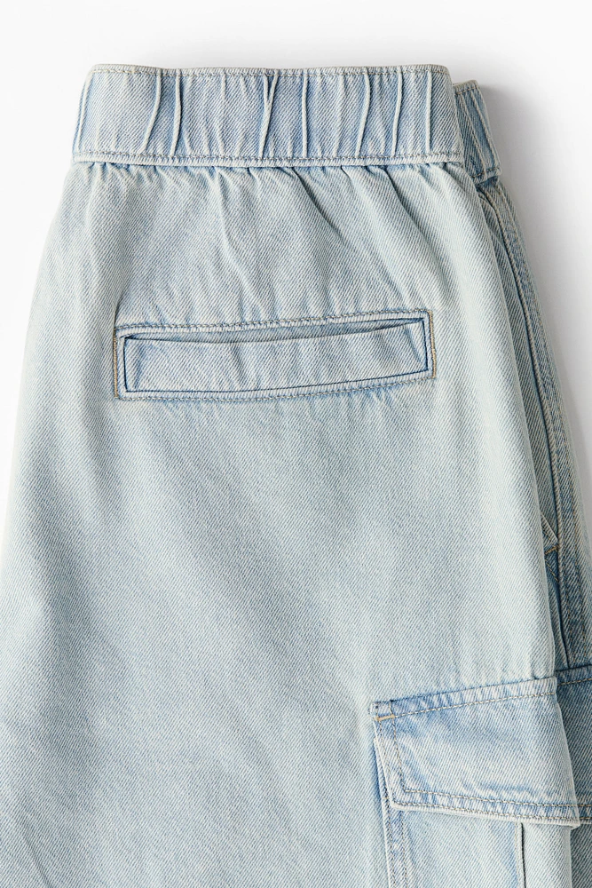 Loose Denim Cargo Shorts