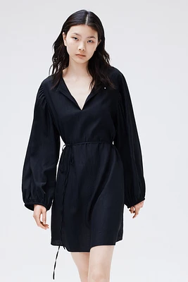 Robe avec ceinture à nouer