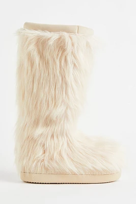 Boots with Faux Fur