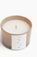 Bougie parfumée dans un pot en verre