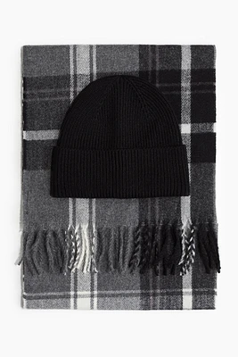 2-piece Scarf and Beanie Set