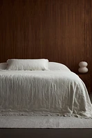 Ruffle-trimmed Bedspread