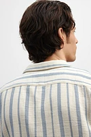 Chemise texturée coupe classique à col cubain