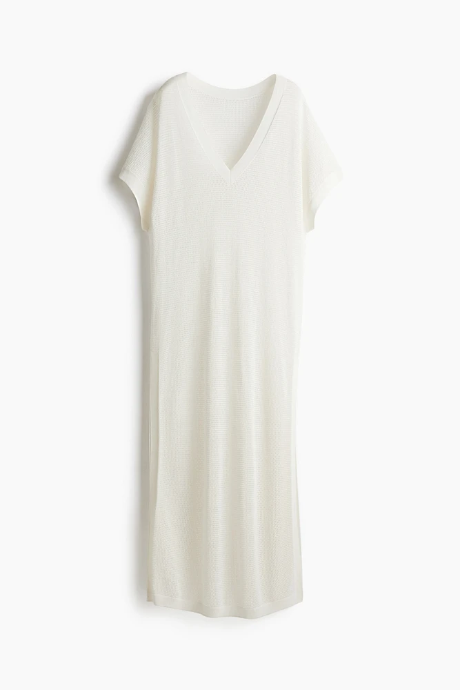 Robe de plage en tricot pointelle