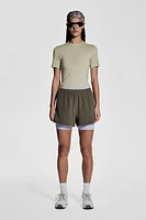 Sports Crop Top with DryMove™