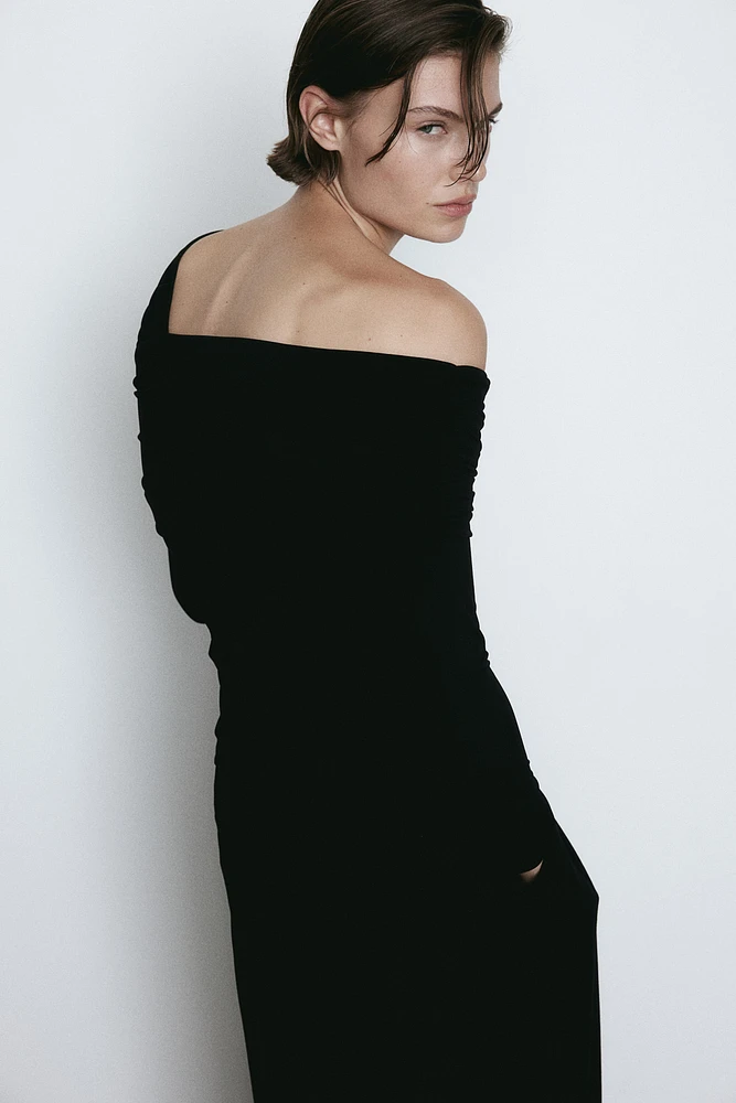 Asymmetric-neck Top