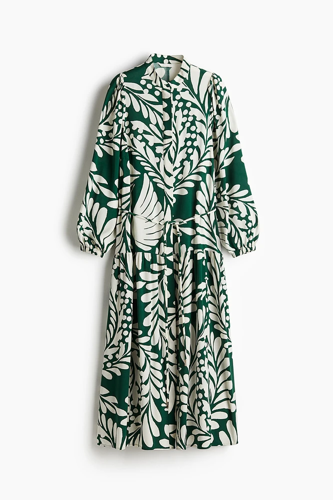 Robe longue à manches bouffantes