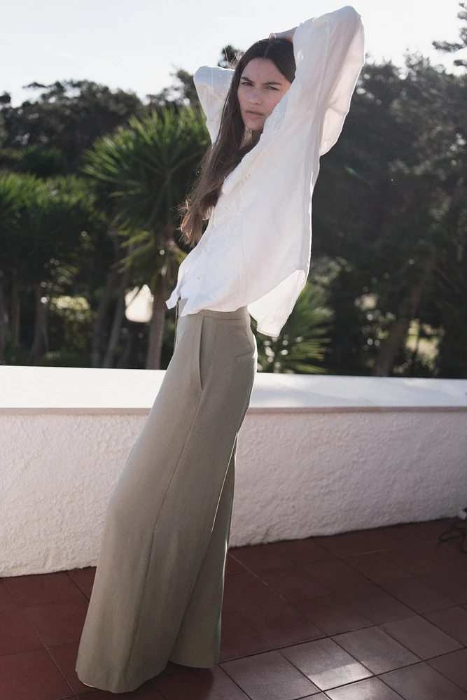 Wide-Leg Pants