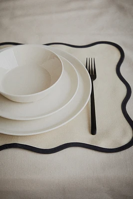 2-pack Scalloped-Edge Placemats