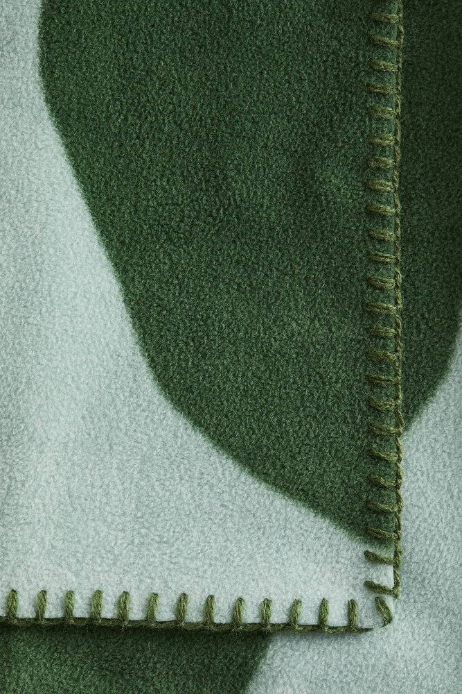Patterned fleece blanket