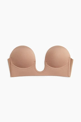 Soutien-gorge adhésif