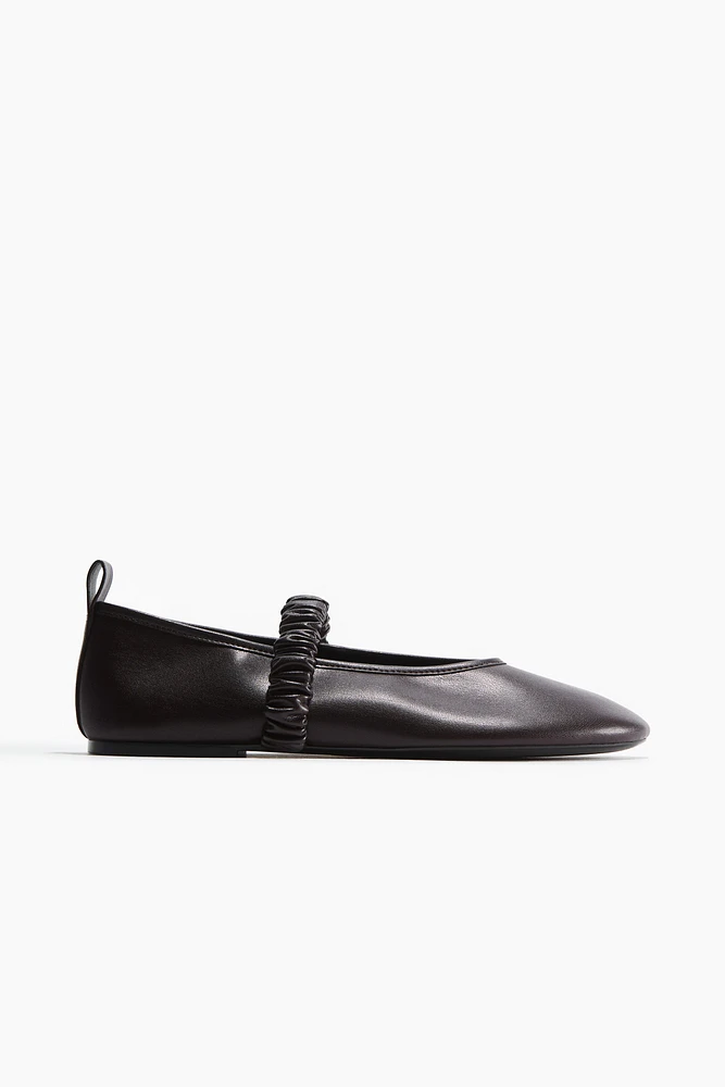 Scrunchie-detail ballet pumps