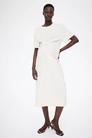 Robe MAMA avec détail noué