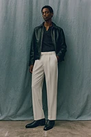 Pantalon avec plis marqués coupe décontractée