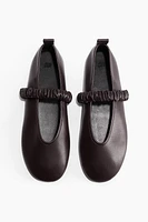Scrunchie-detail ballet pumps