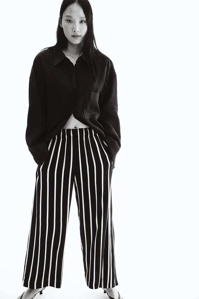 Crop Pull-on Pants