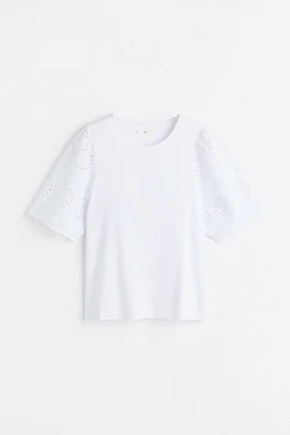 Eyelet Embroidery T-shirt