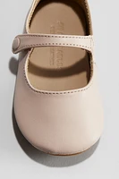 Leather soft-sole ballet pumps