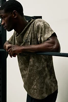 T-shirt de sport coupe classique avec DryMove™