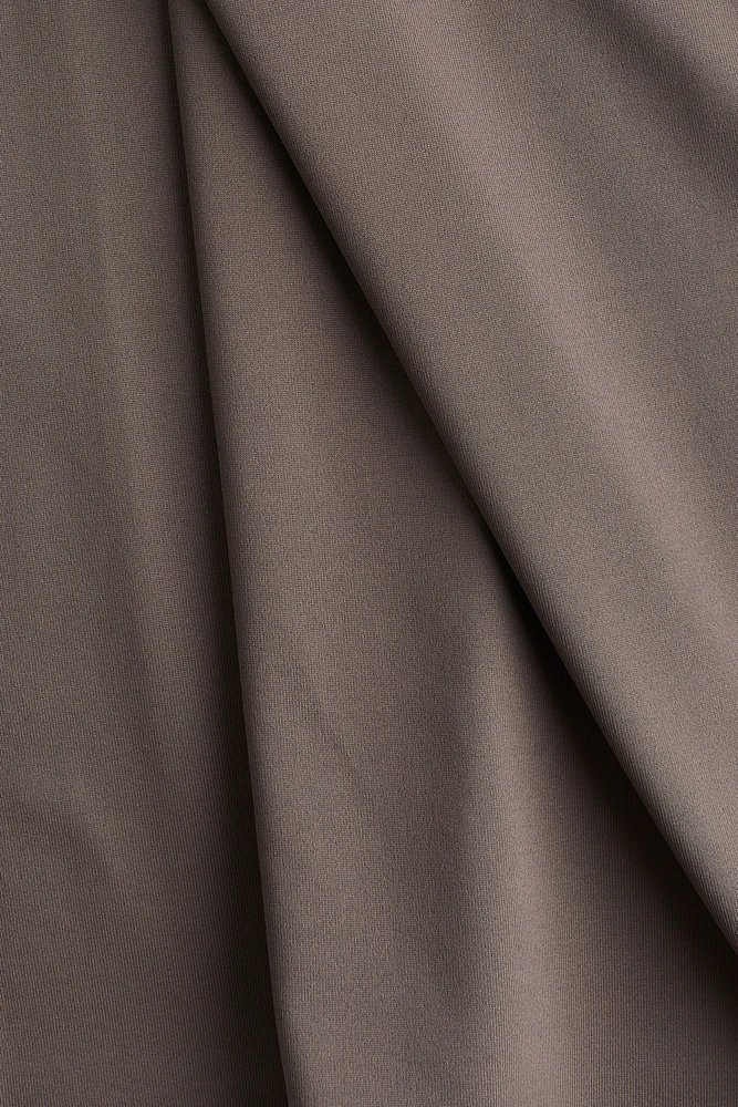 Haut en microfibre avec bretelles fines