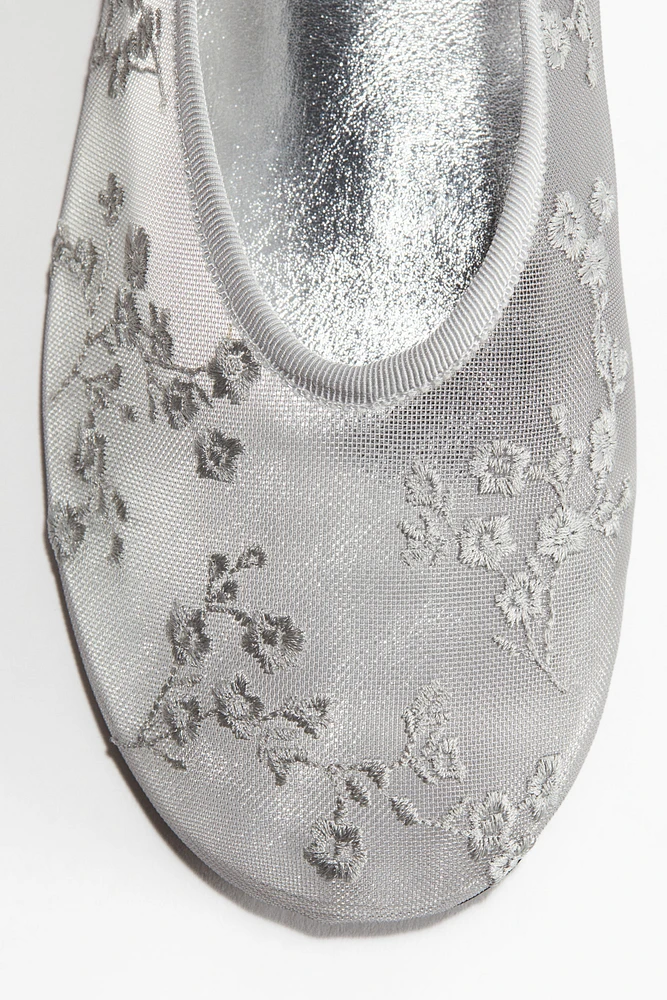 Ballerines brodées