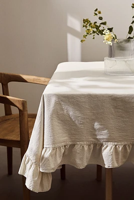 Ruffle-trimmed Tablecloth