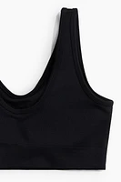 Seamless Light Support Sports Bra