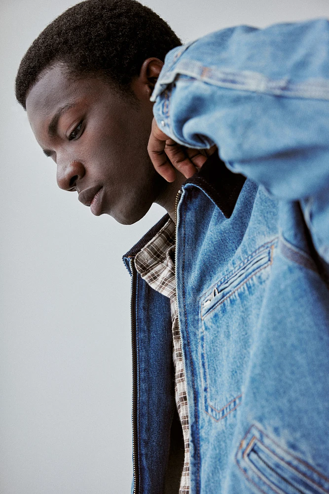 Veste Coupe Classique en denim avec col côtelé