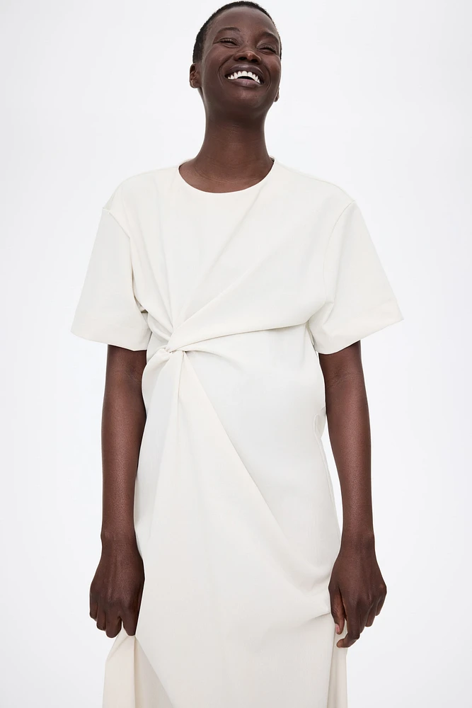 Robe MAMA avec détail noué