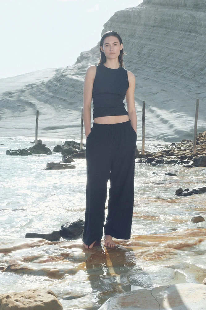 Linen-Blend Crop Pants