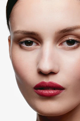 Satin Icon Lipstick