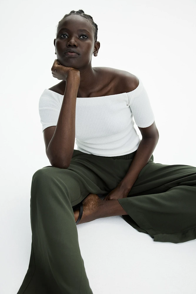 Wide-cut Pull-on Pants