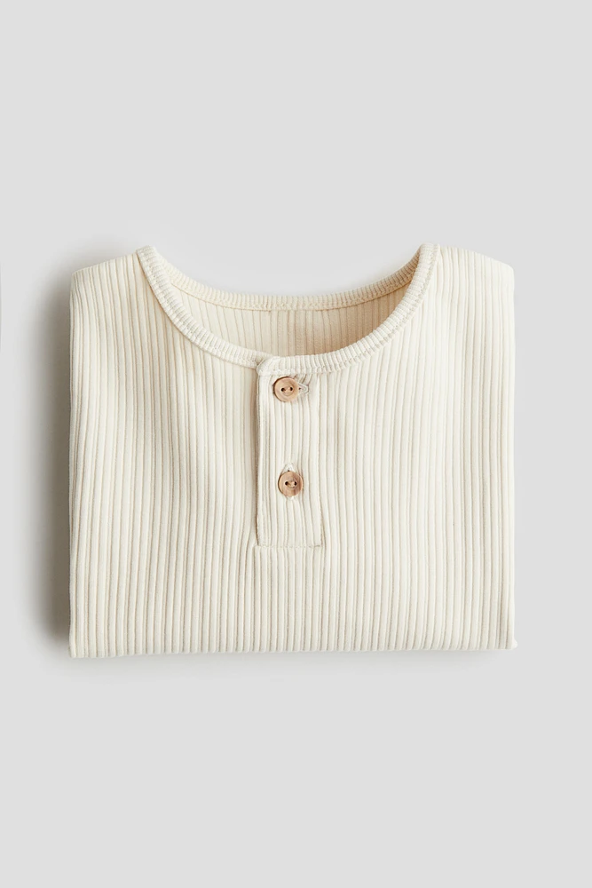 Ribbed Henley Shirt