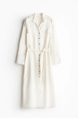 Robe avec ceinture à nouer