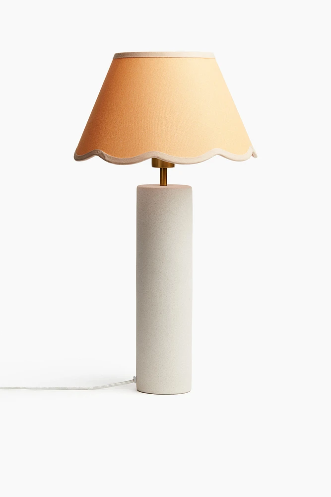 Scalloped-edge Lampshade