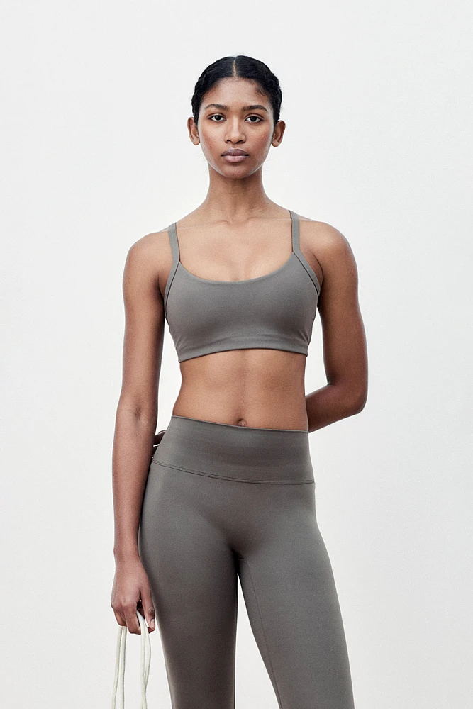 Medium Support Sports Bra with SoftMove™